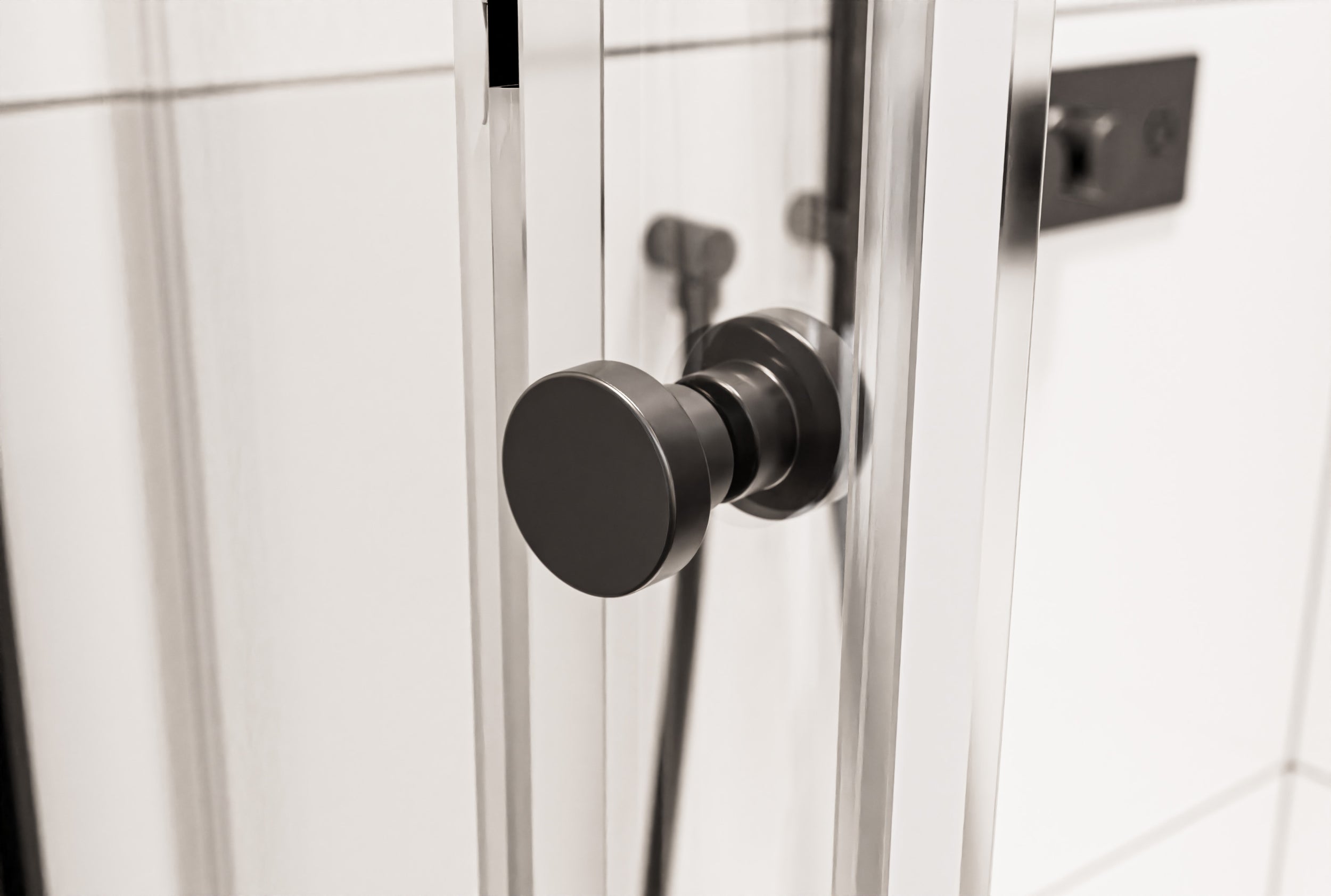 Round shower NT509 with sliding doors