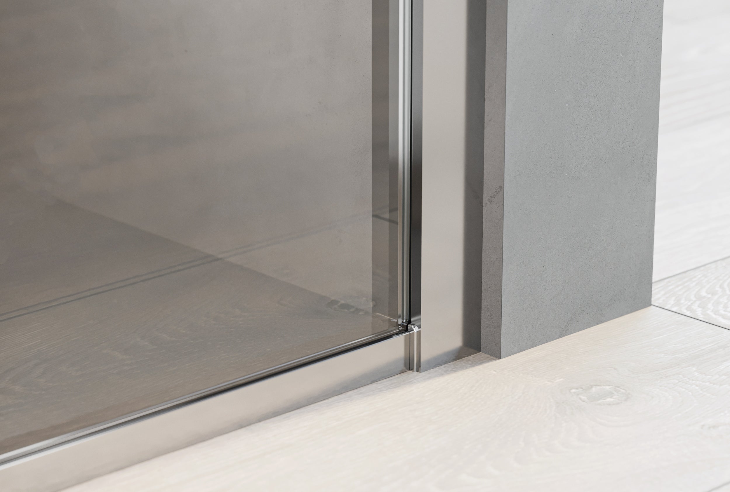 Niche shower with hinged door - two fixed panels NT607 - FLEX